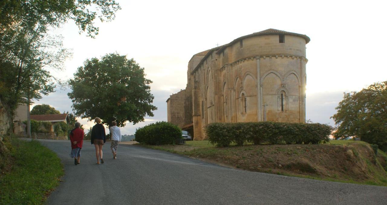 Romantic Gite Nr St Emilion With Private Pool And Views To Die For Pujols  Exterior foto