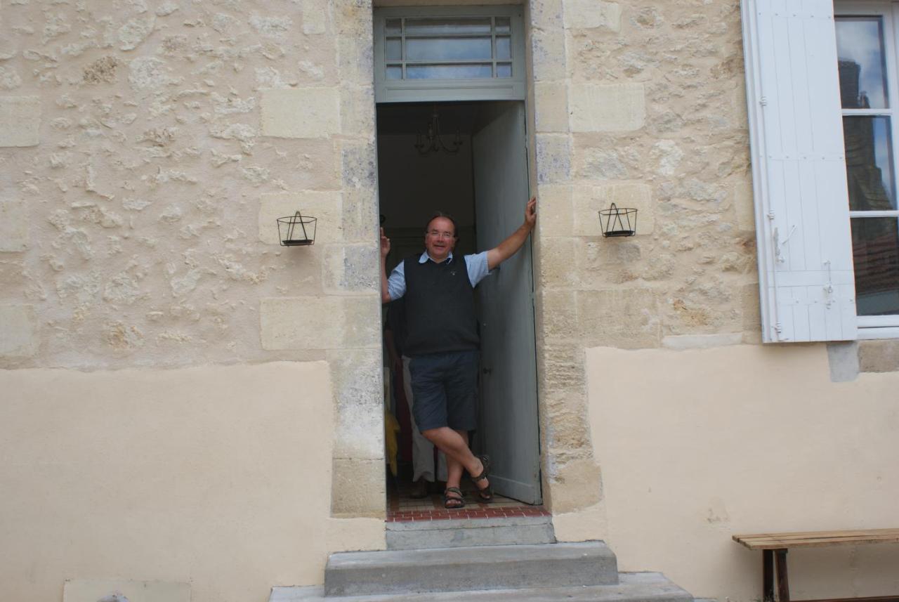 Romantic Gite Nr St Emilion With Private Pool And Views To Die For Pujols  Exterior foto